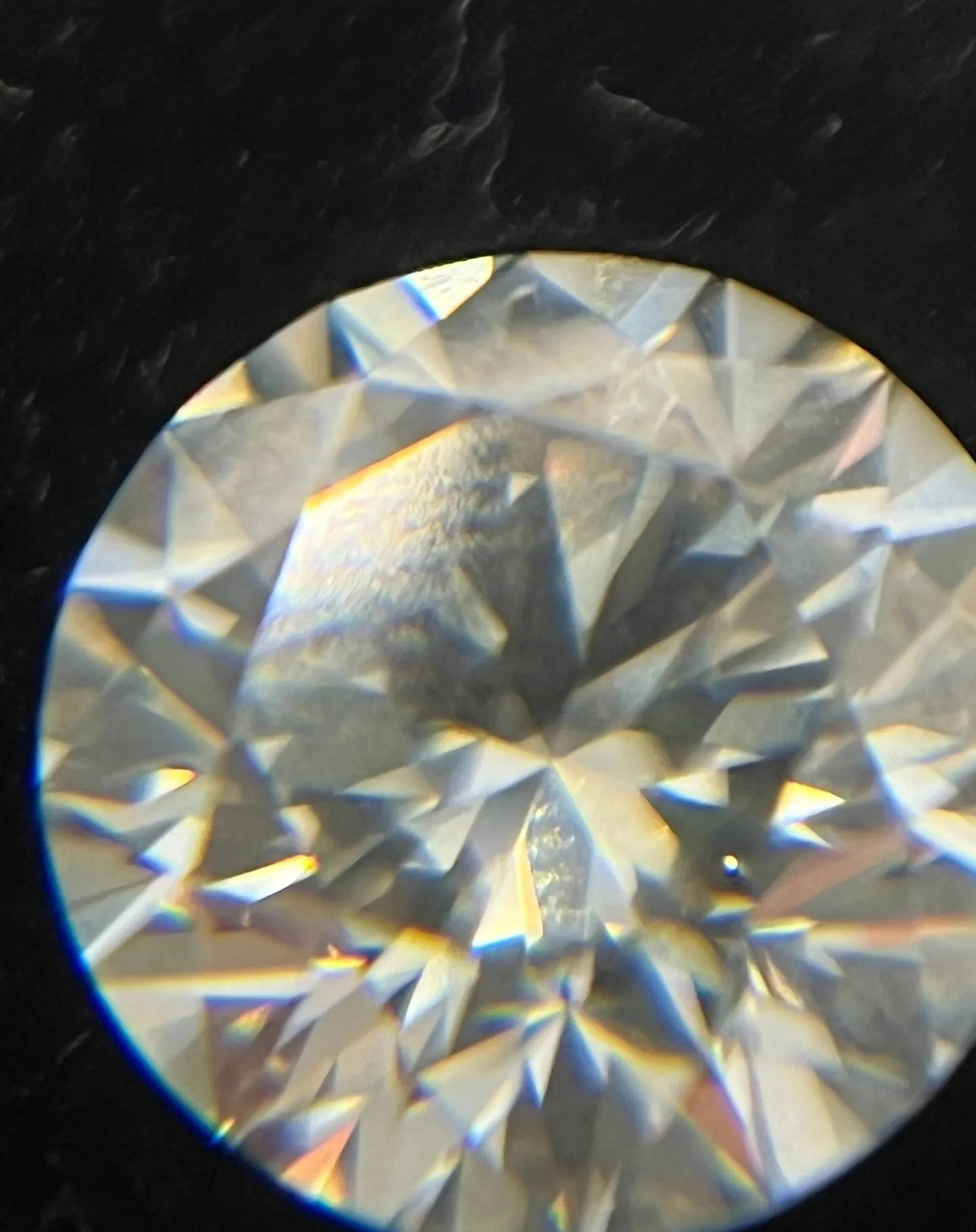 【ダイヤモンド買取】2ctのダイヤモンド裸石を買取させていた...